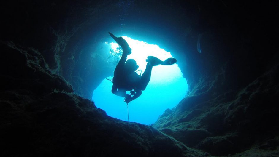 Buceo en cuevas